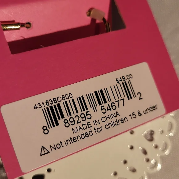 Betsey Johnson heart ❤️ bow strawberry - Picture 4 of 4